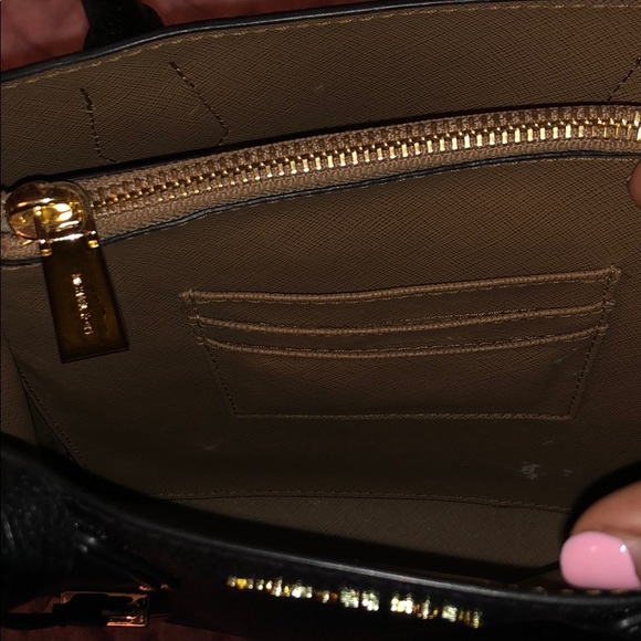 Mercer Leather Crossbody Bag 💛 MUST SALE ❗️❗️ - Picture 5 of 7